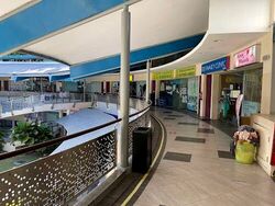 Elias Mall (D18), Retail #452374051
